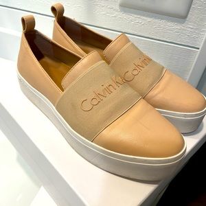 Calvin klein tan platform sneakers